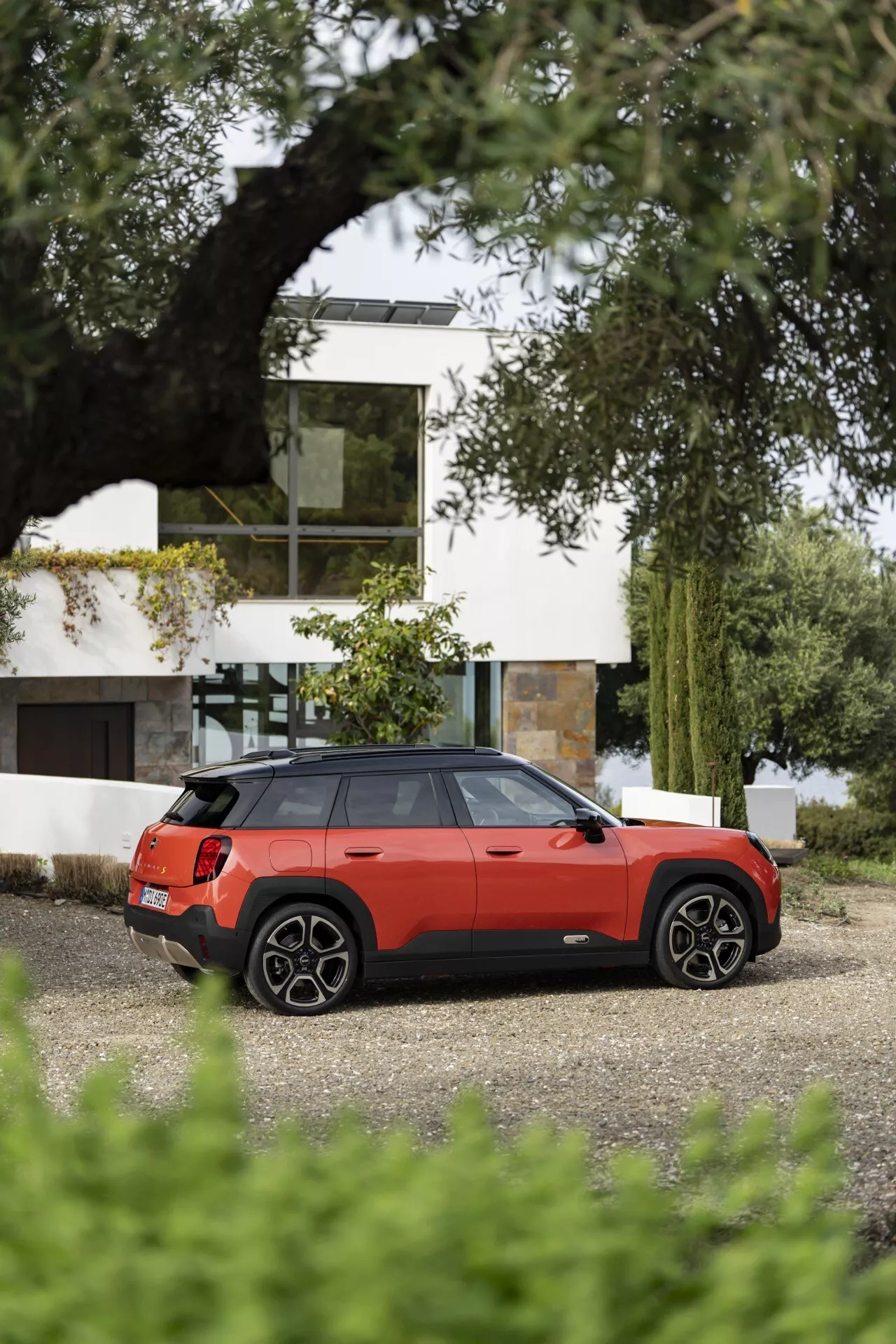 2024 Mini Aceman (J05) showcasing modern design, LED headlights, and distinctive green color