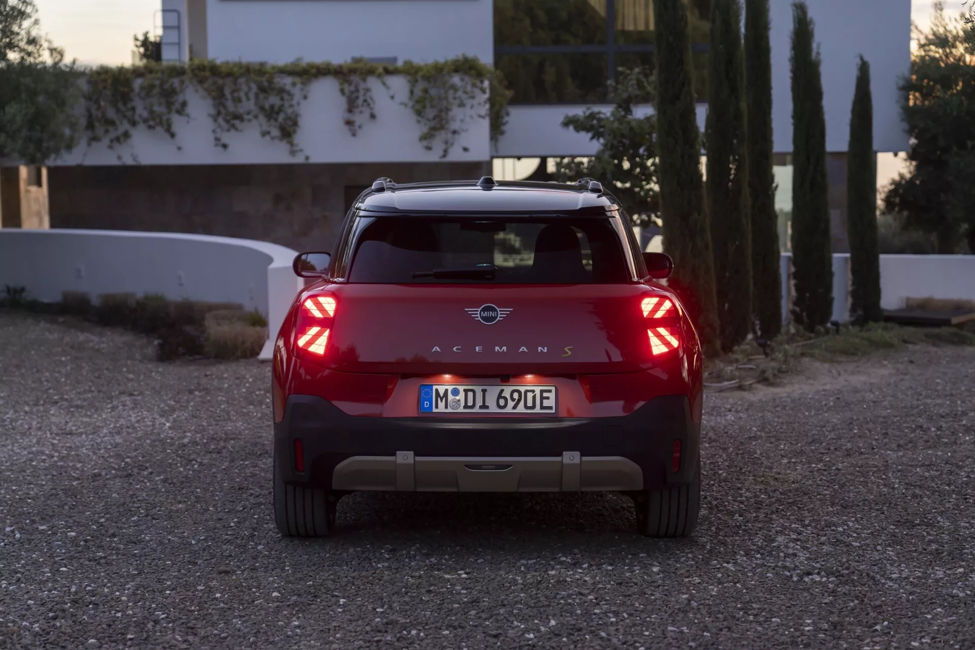 2024 Mini Aceman (J05) showcasing its sleek design and innovative features