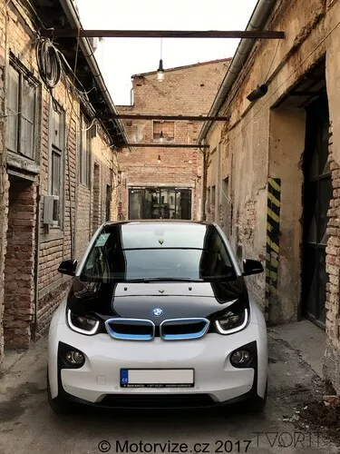 i3