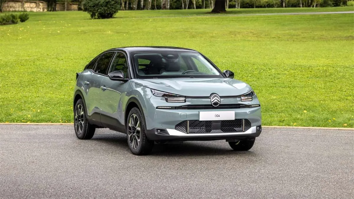 C4 C4 3. Generation (1. Facelift)