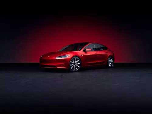 Model 3 Model 3 1. Generation (1. Facelift)
