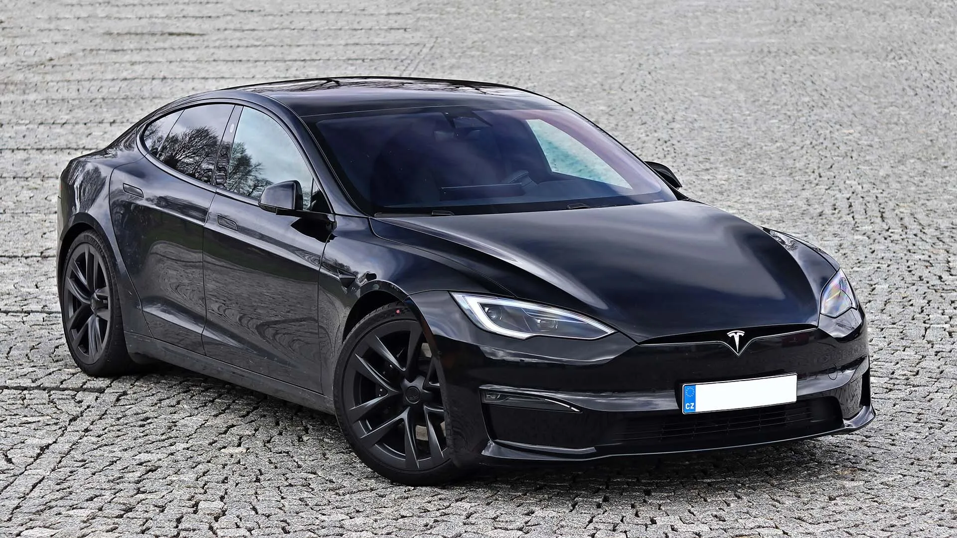 Model S Model S 1.Generation (2. Facelift)
