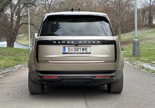 Land Rover Range Rover (2021) Specs | CarSpecsLab