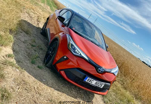 Cool Ground Clearance Toyota C Hr Pictures