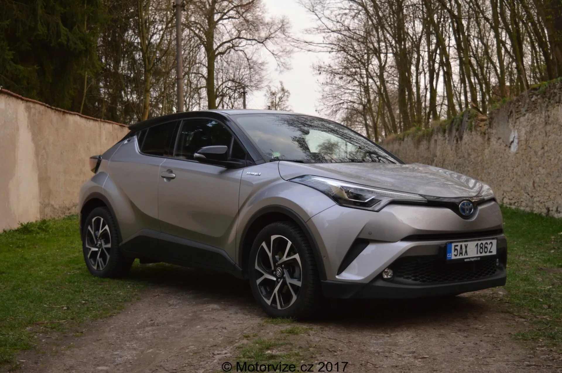 Cool Ground Clearance Toyota C Hr Pictures