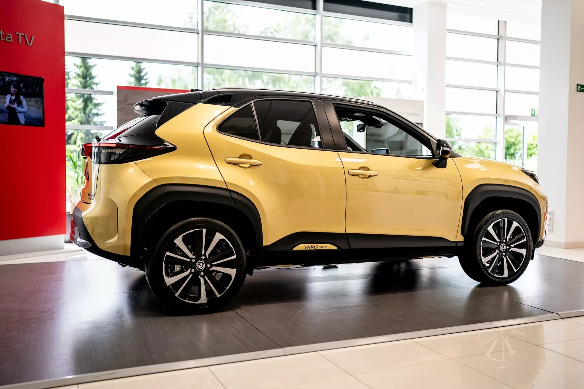 Toyota Yaris Cross Specs, engines, generations